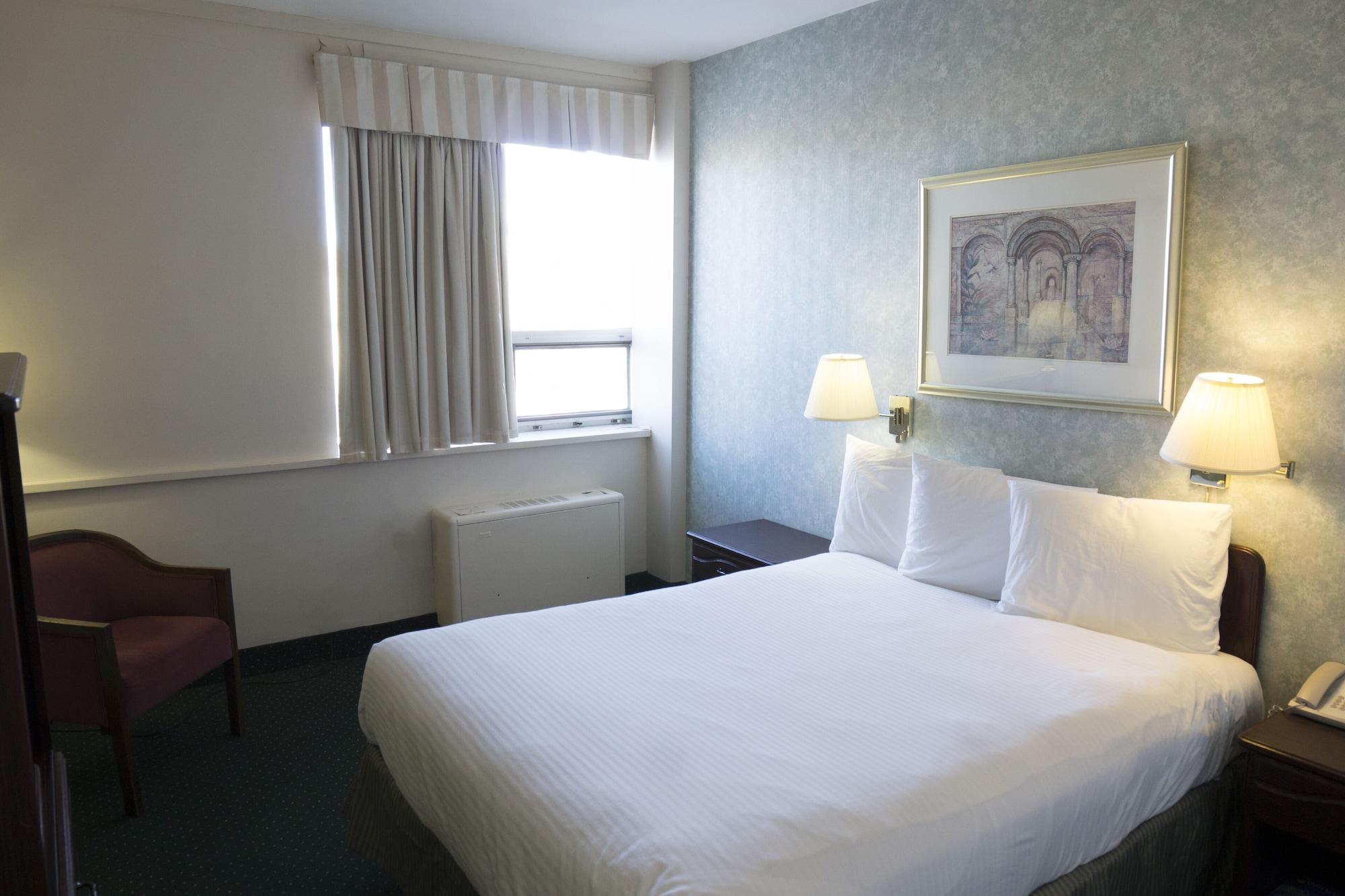 The Marlborough Hotel Winnipeg Exterior photo