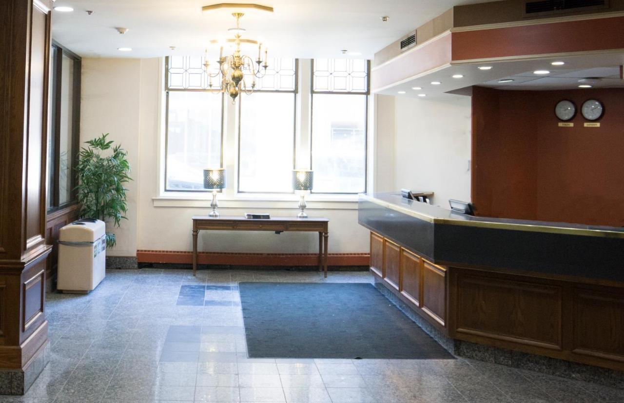 The Marlborough Hotel Winnipeg Exterior photo