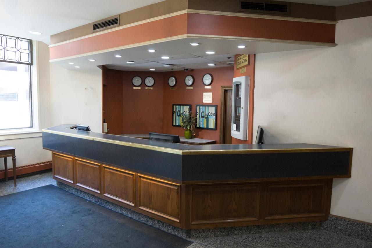 The Marlborough Hotel Winnipeg Exterior photo